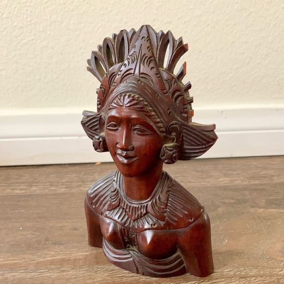 Vintage Miniature Curved Wooden Bust Women - Picture 1 of 10